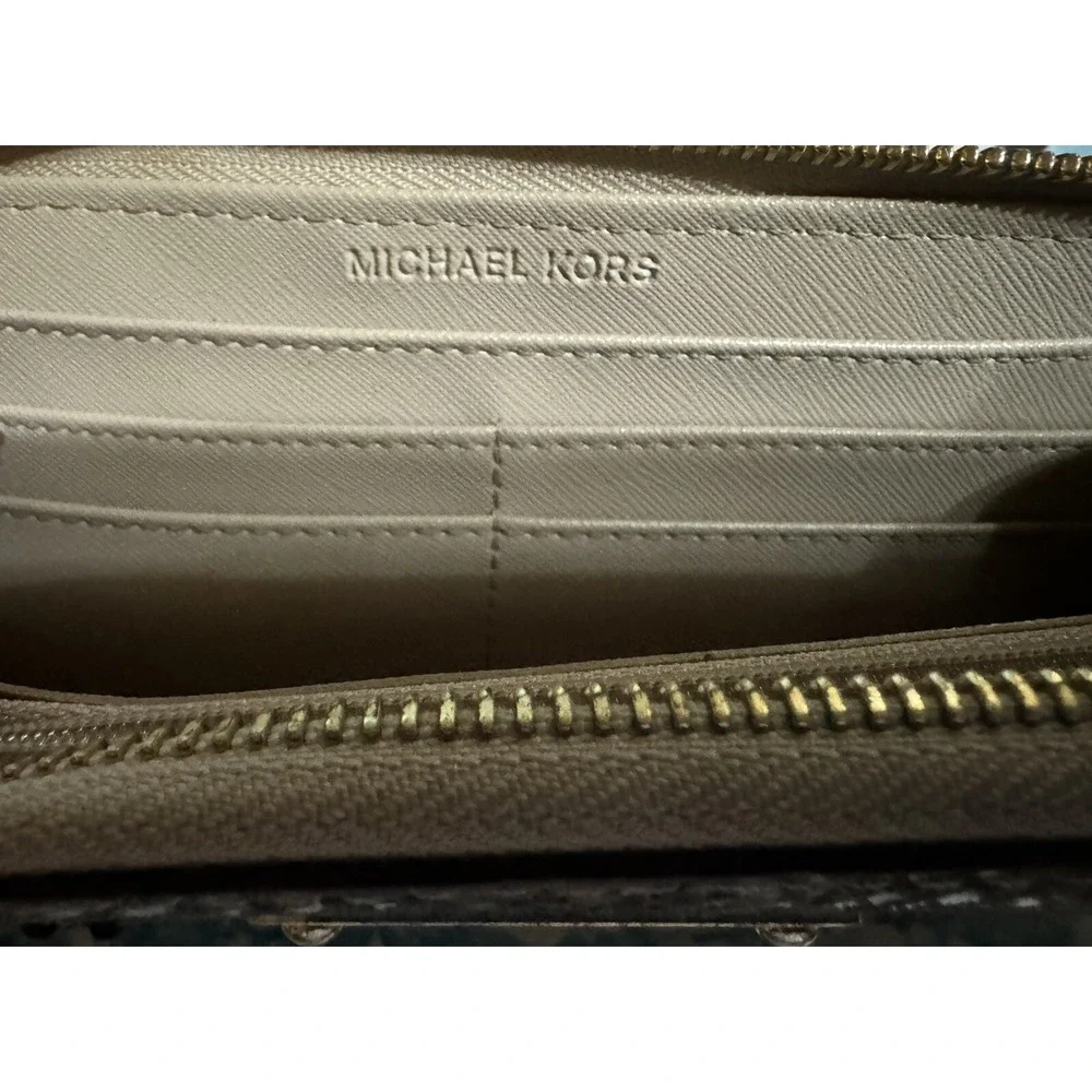 Michael Kors up sale